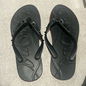 AUTHENTIC Christian Louboutin
Super Loubi Flip Flops Size EU 37 (7)